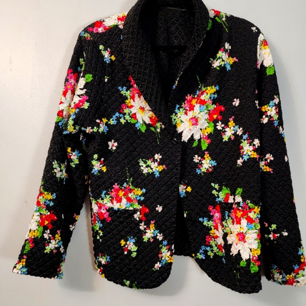 Reversible Floral spring lightweight jacket Stunning. Size Large